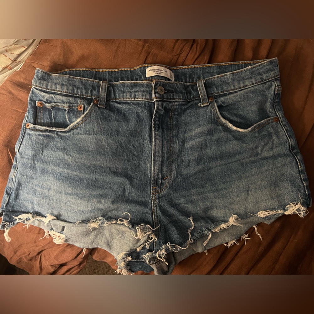 Abercrombie Jean shorts- curve love 16/33